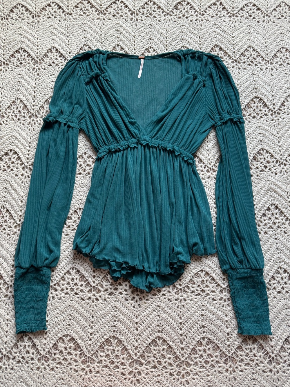 Free People Day Dreaming Blouse Teal Green V-Neck Ruched Long-Sleeve Tunic Fairy